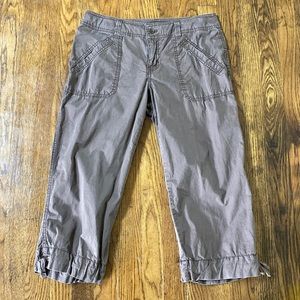 Izod Size 4 Small Medium Brown Cargo Capri Pants